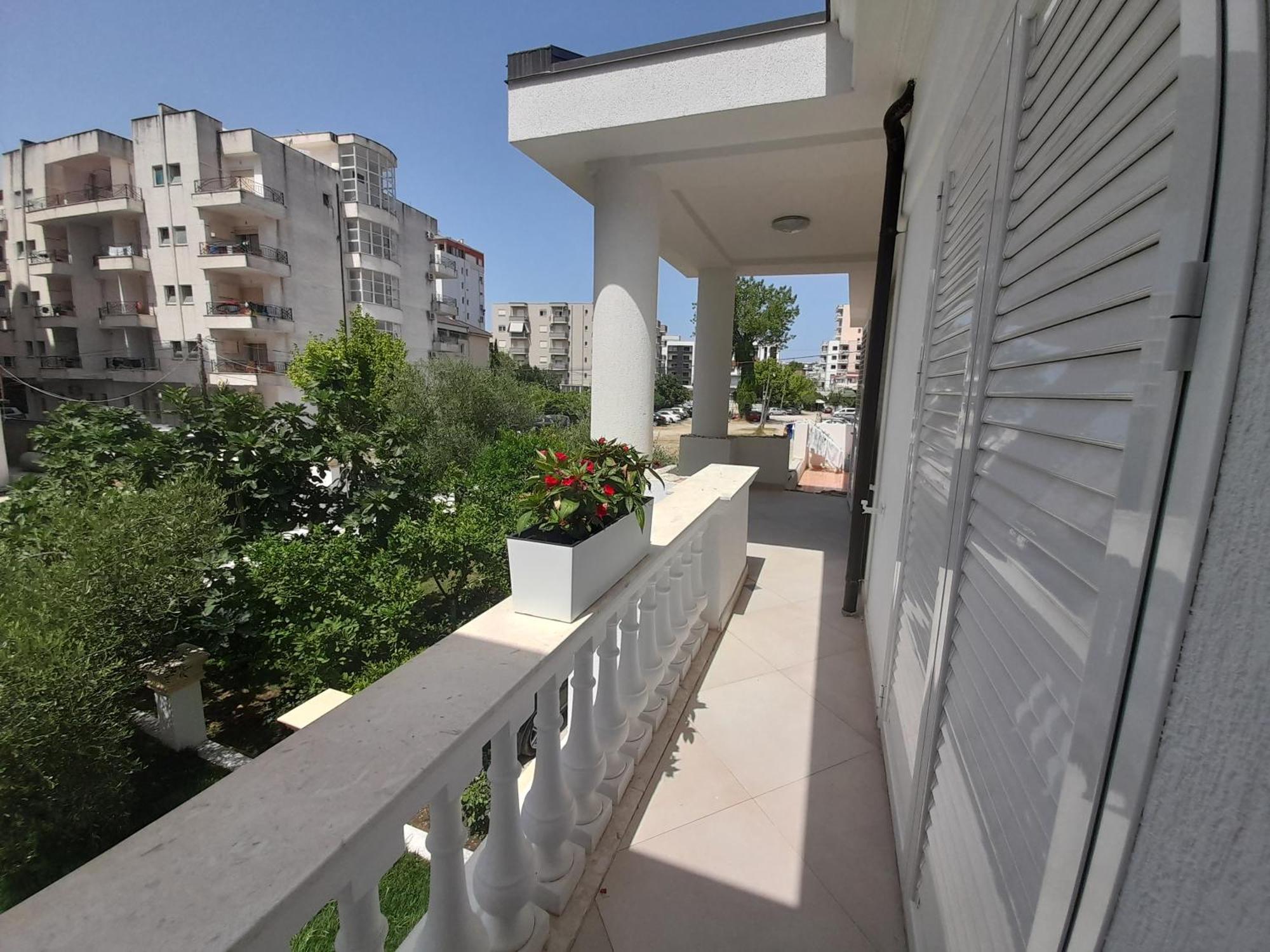 Villa Kurti Дуррес Экстерьер фото